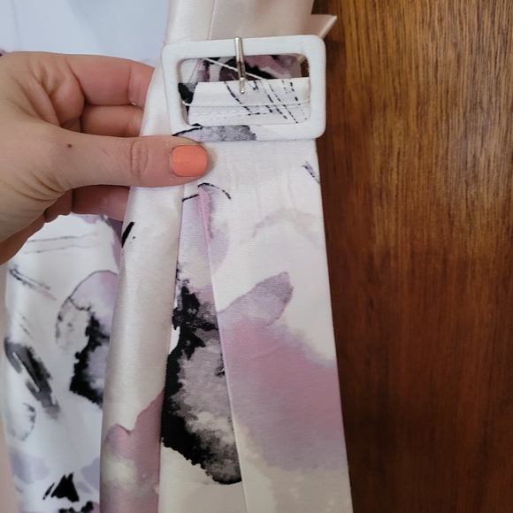 Le Chateau Dress  NWT - Picture 2 of 5